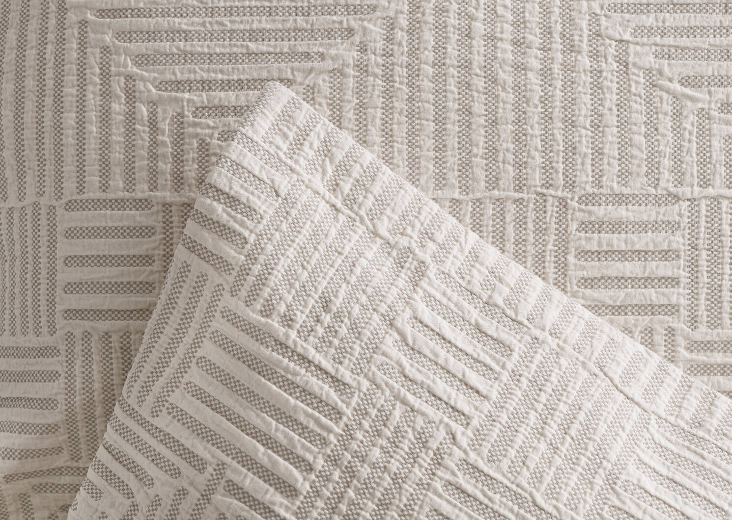 Odus Duvet Set Queen Lt. Grey/Ivory