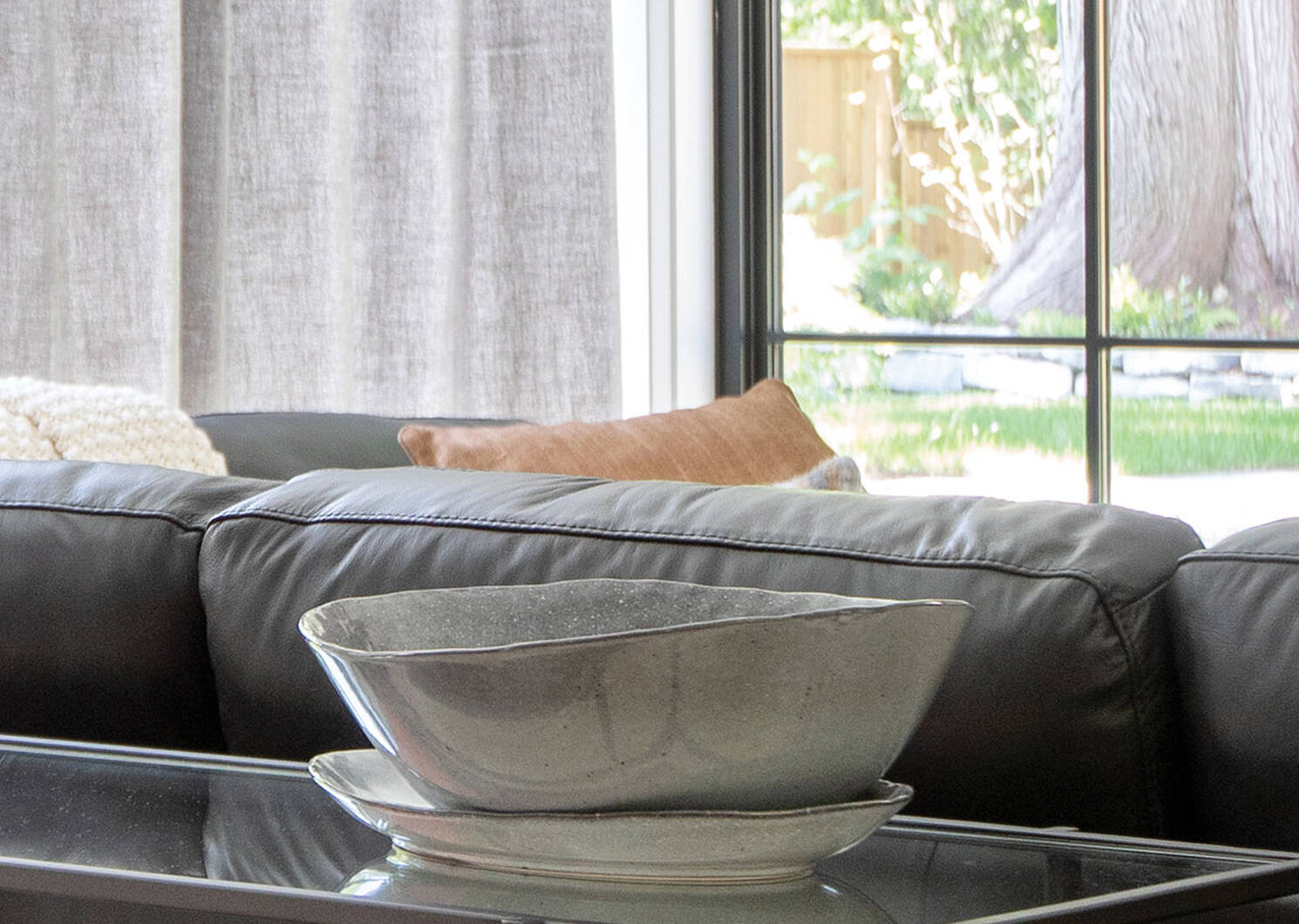 Crofton Glazed Serving Bowl Dark Grey