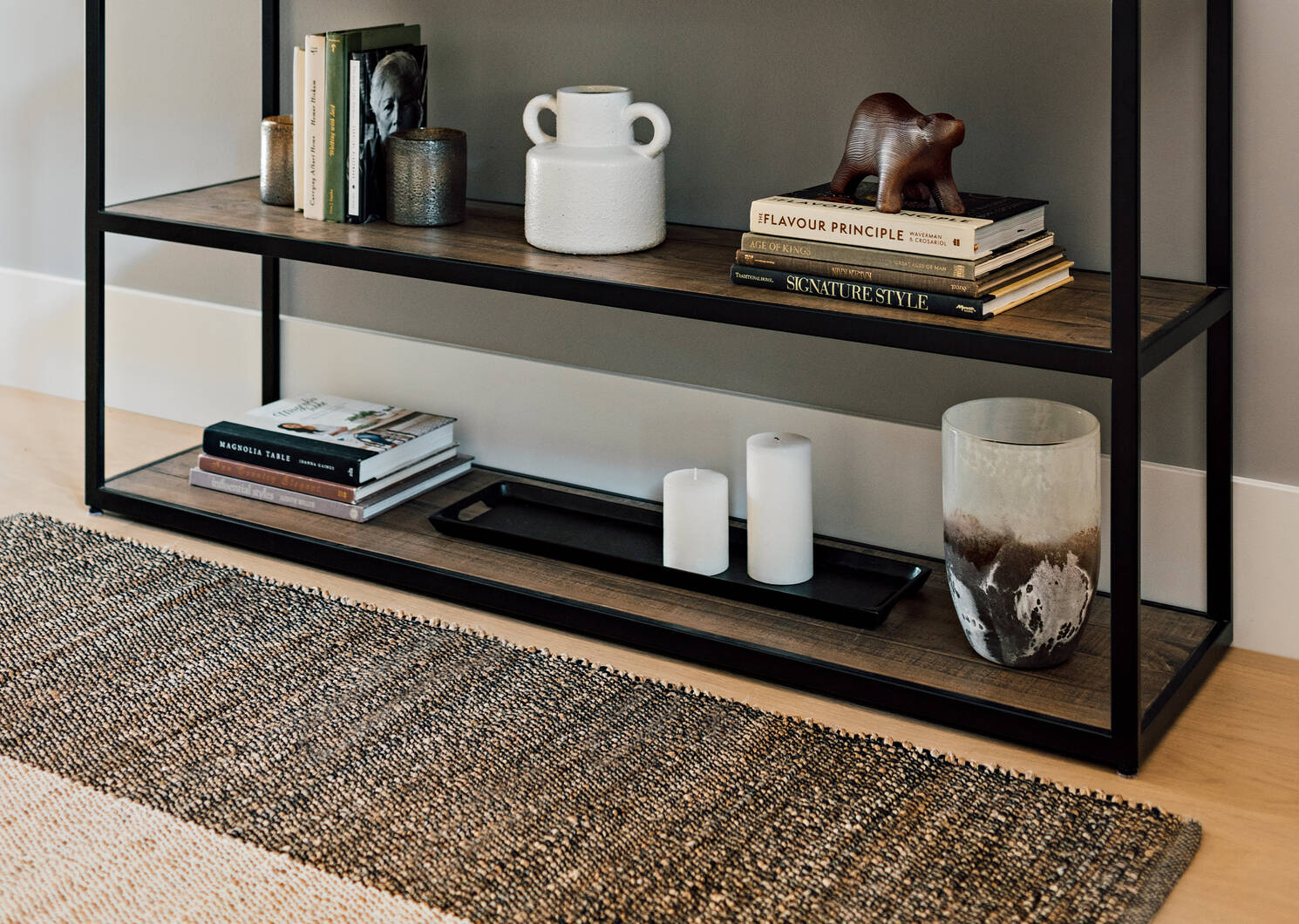 Jarrett Accent Rugs Black/Sand