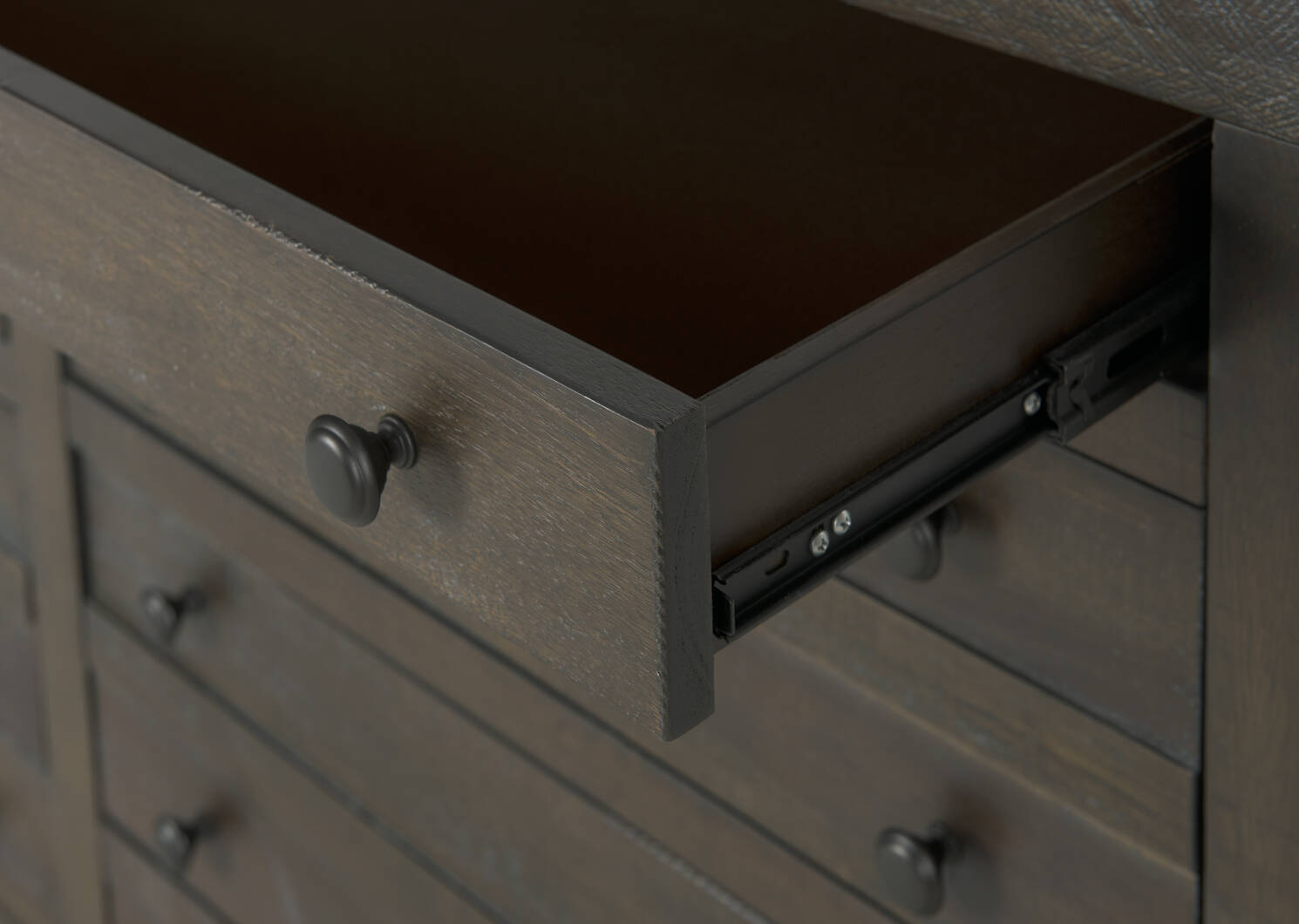 Wessex Dresser -Harbour Gunmetal