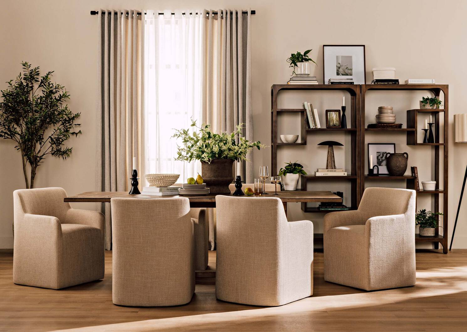 Biblioth&egrave;que Dundas -Hughes ambr&eacute;