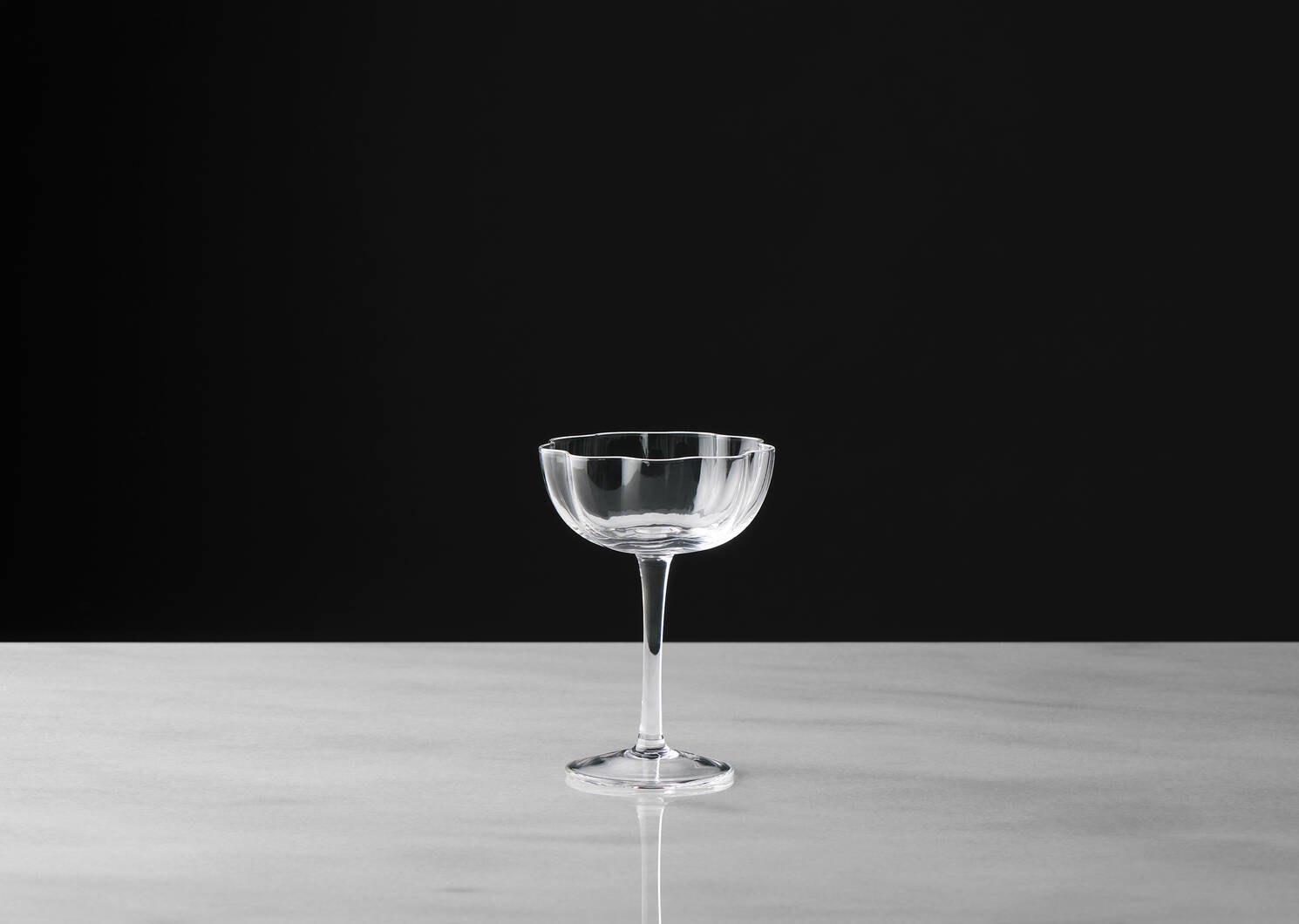 Violet Coupe Glass Clear
