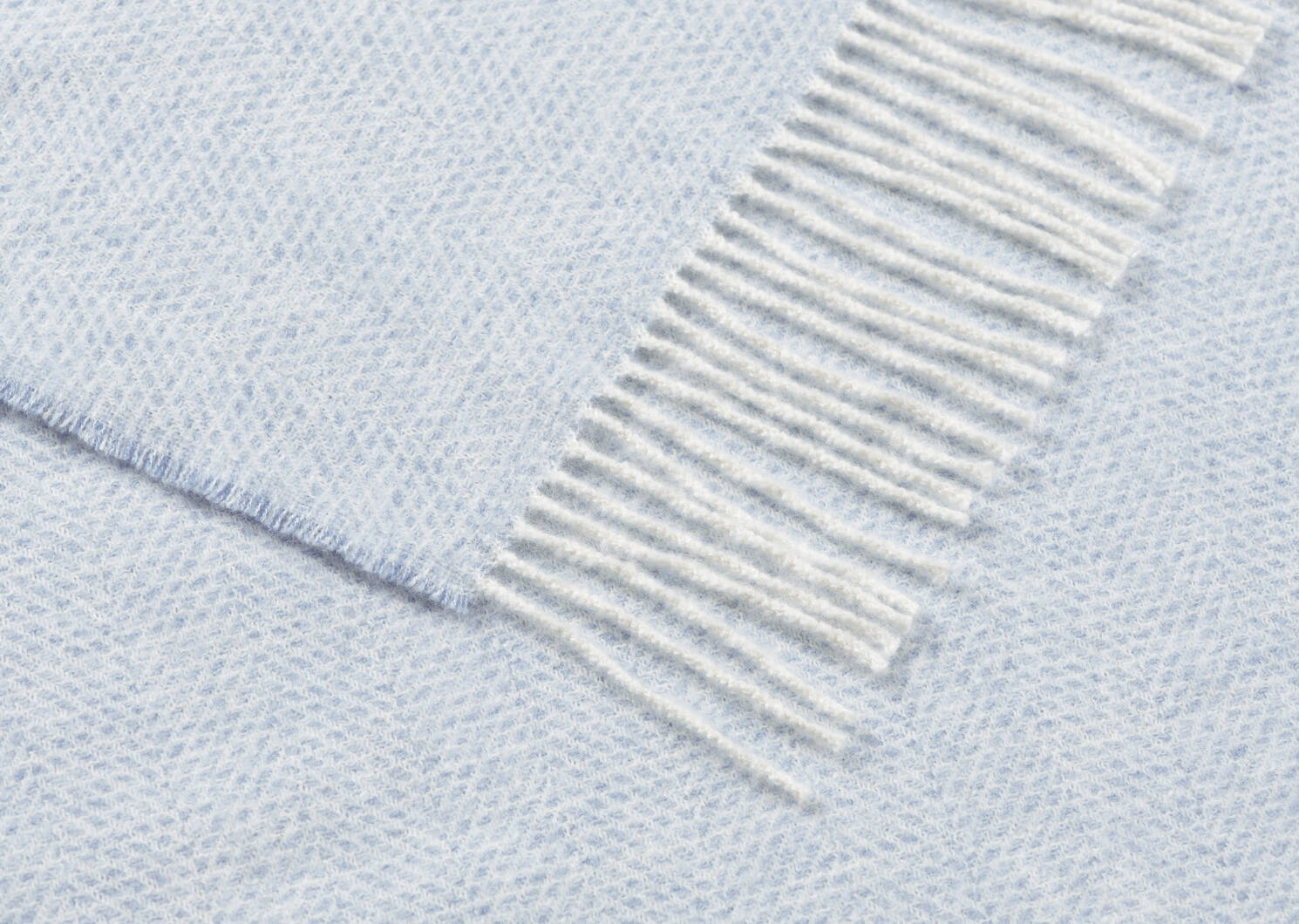 Bella Herringbone Throw Ivory/Blue