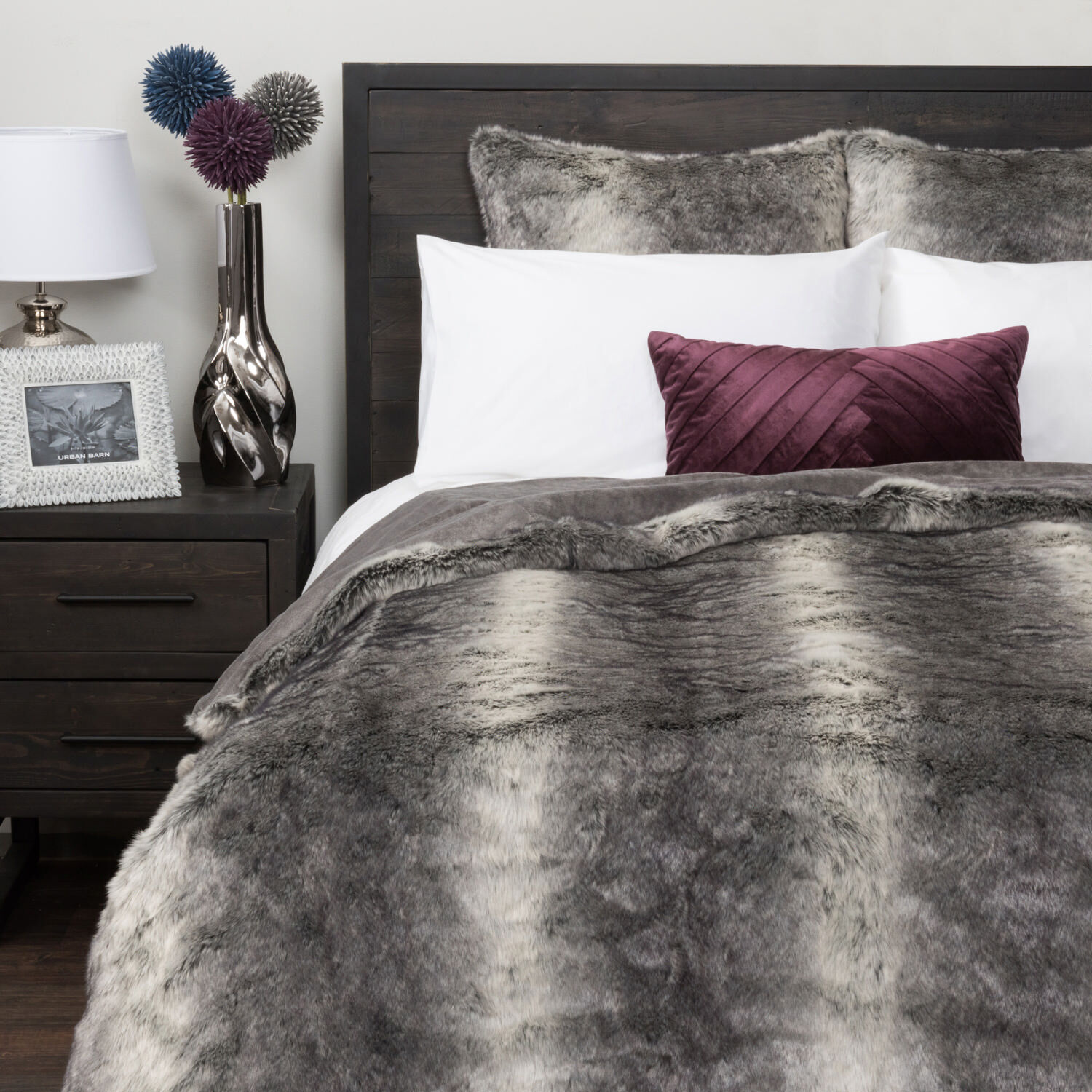 Sansa Faux Fur Bedspread Queen Grey W