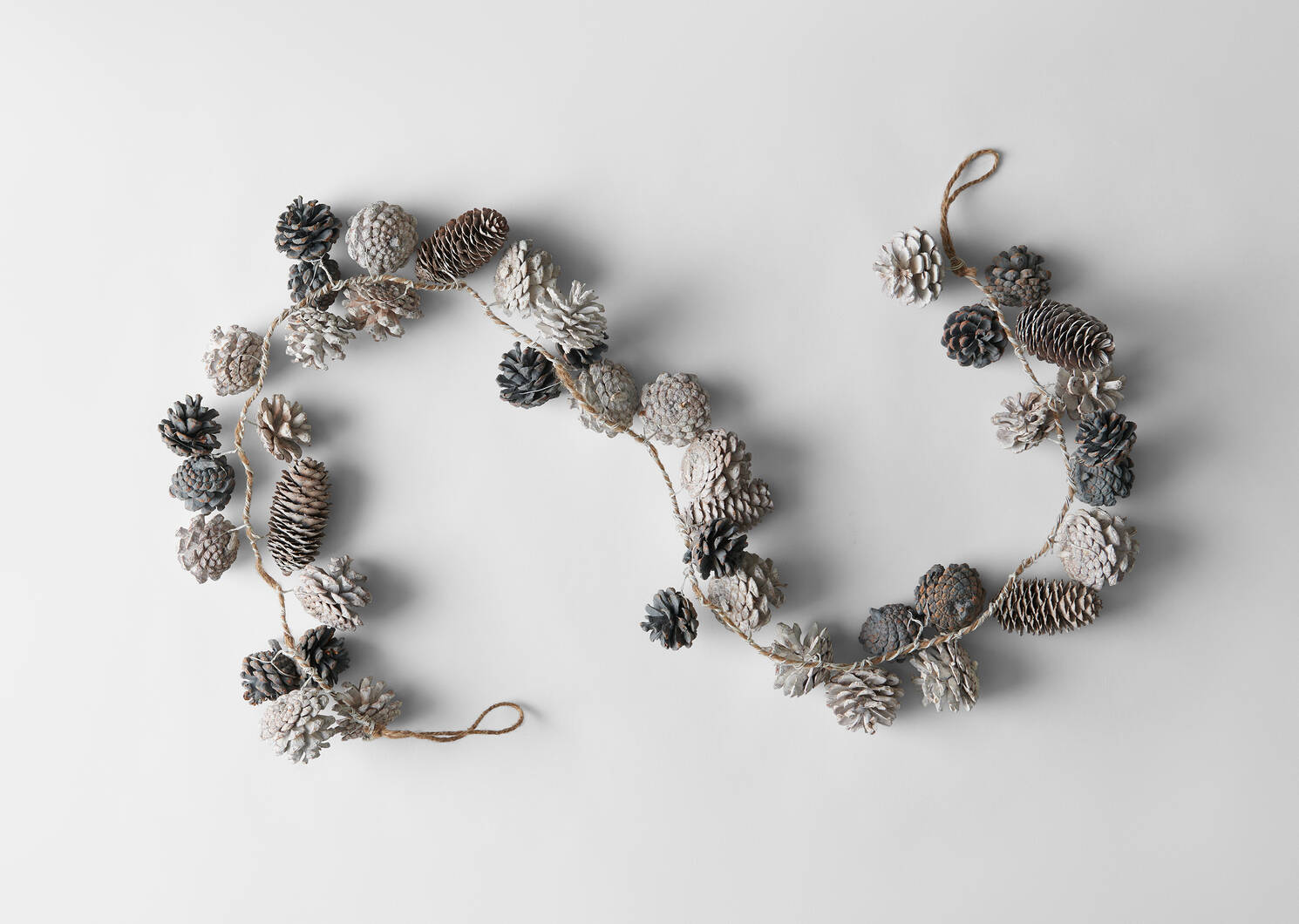 Tenley Pinecone Ball Garland