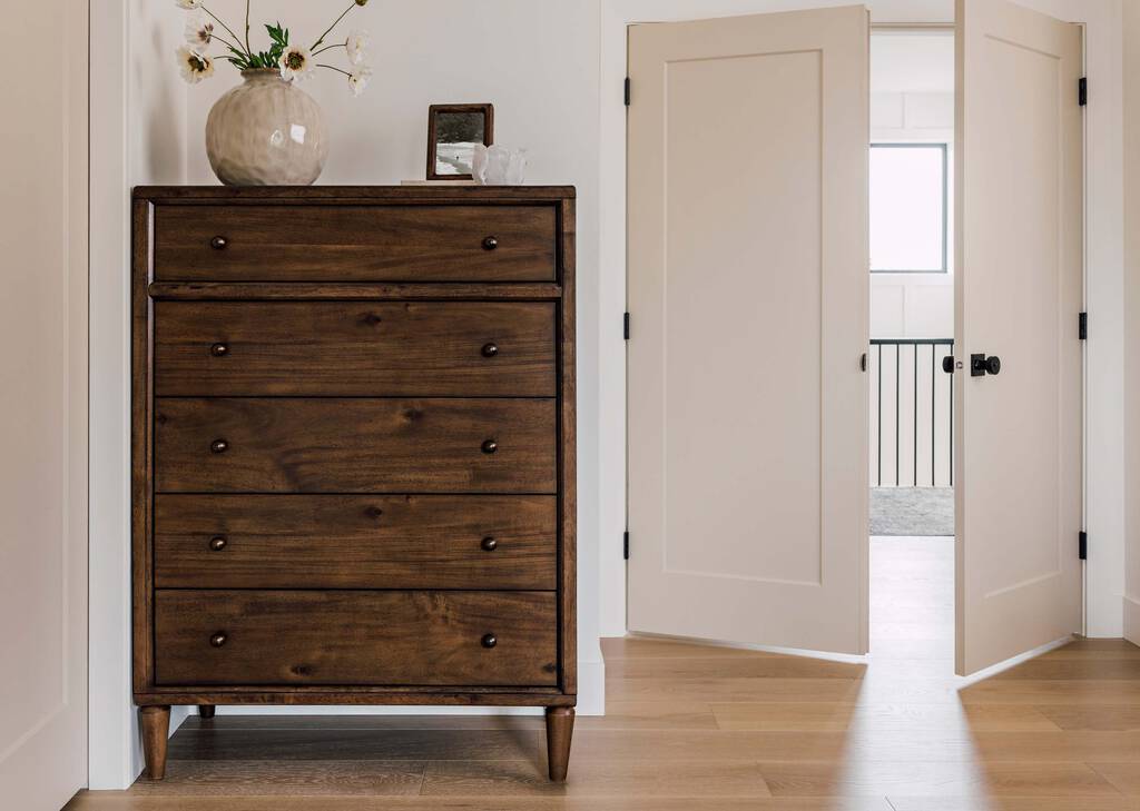 Sylvie Chest -Idris Amber