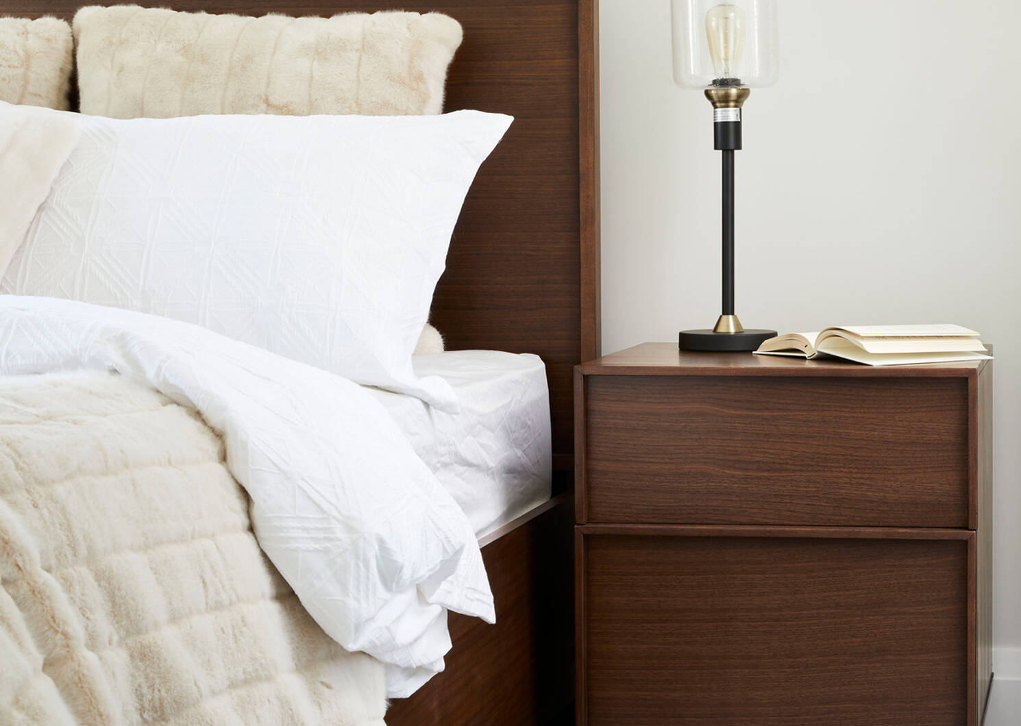 Samuel Table Lamp