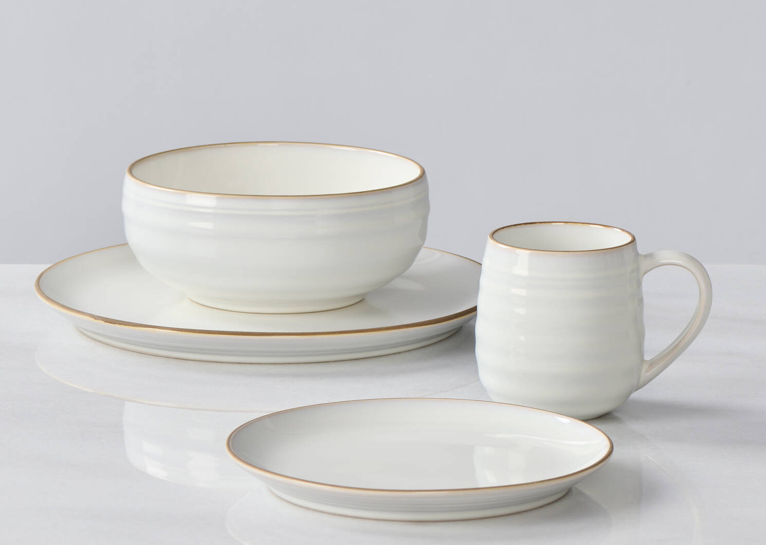 Gabriola 16 pce Dish Set White