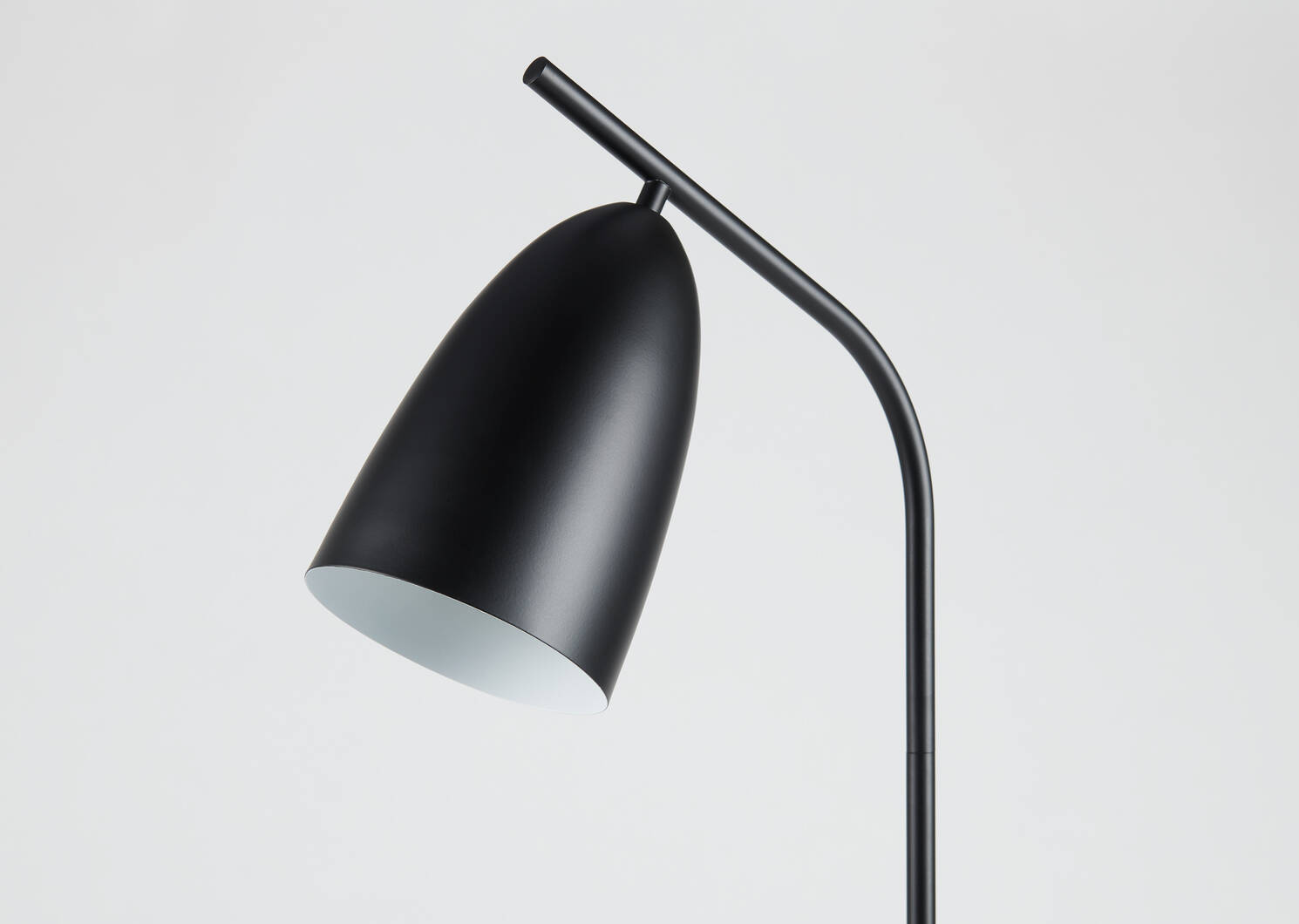 Alessa Floor Lamp