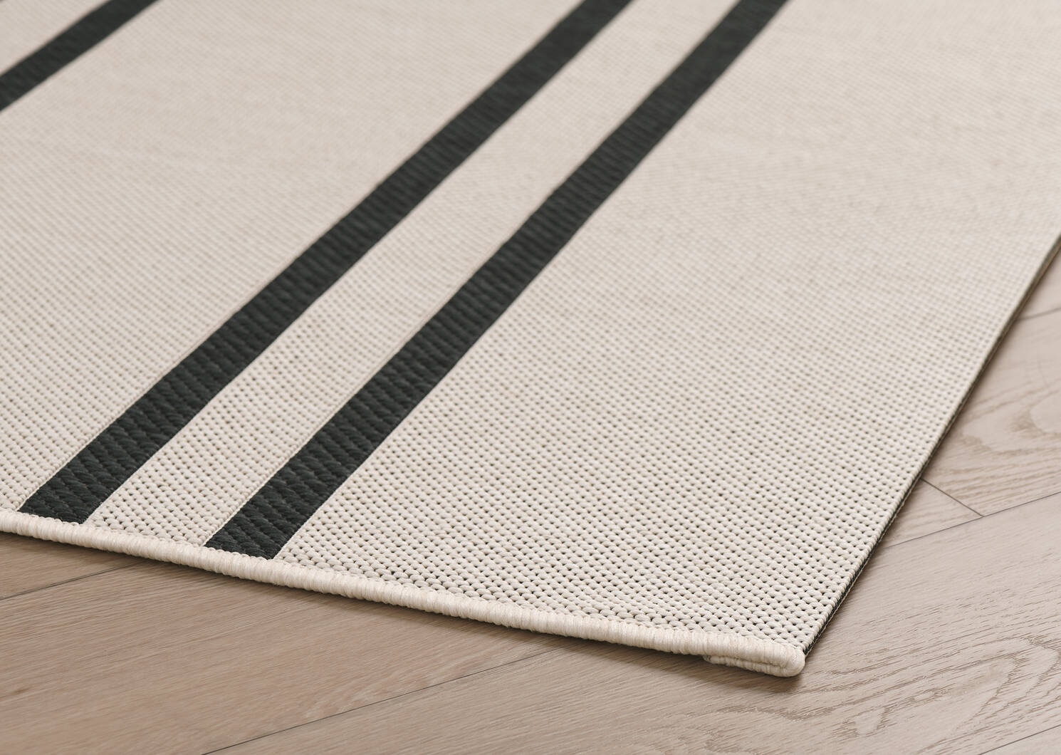 Samoa Outdoor Rug 79x114 Natural/Black