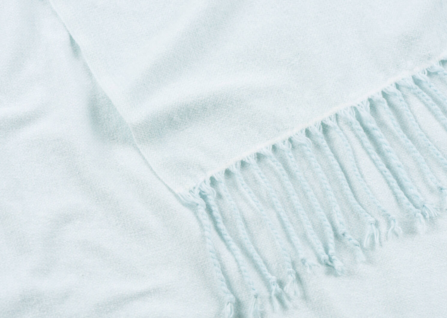 Enola Chenille Throw Moonstone/Iv