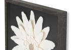 Daisy Paper Flower Wall Accent