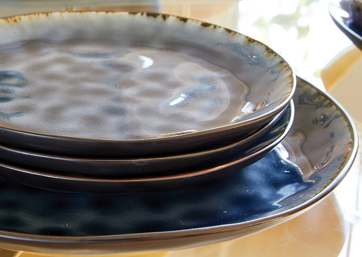 Adler 16 pc Dish Set Midnight