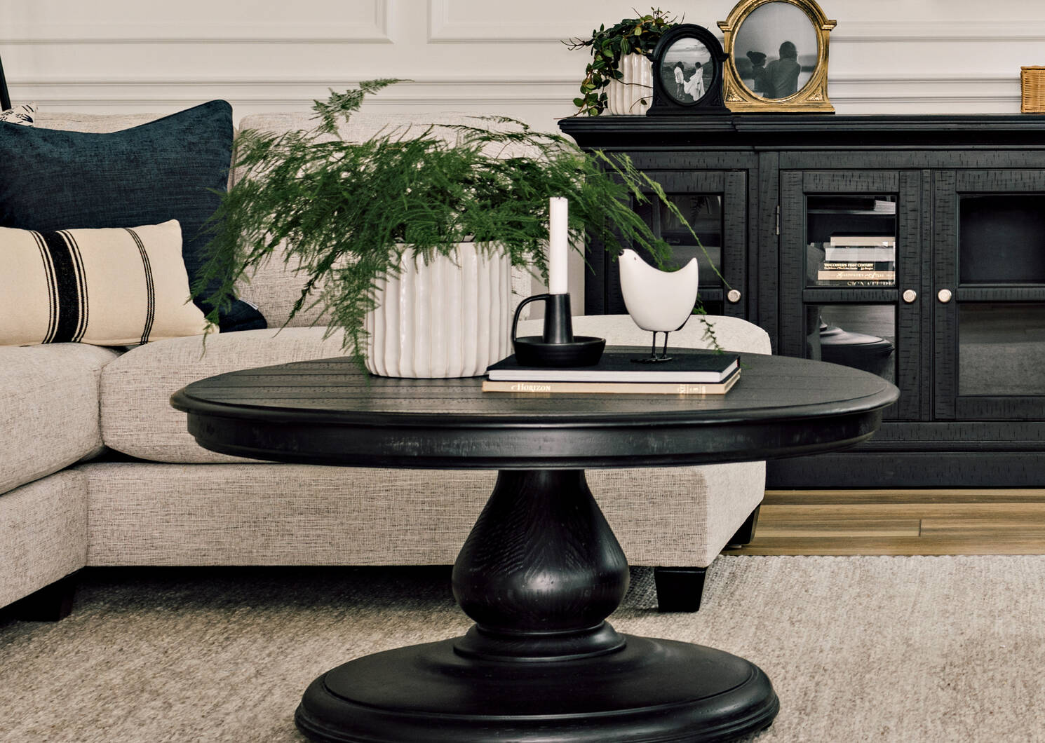 Barnaby Candle Holder Black