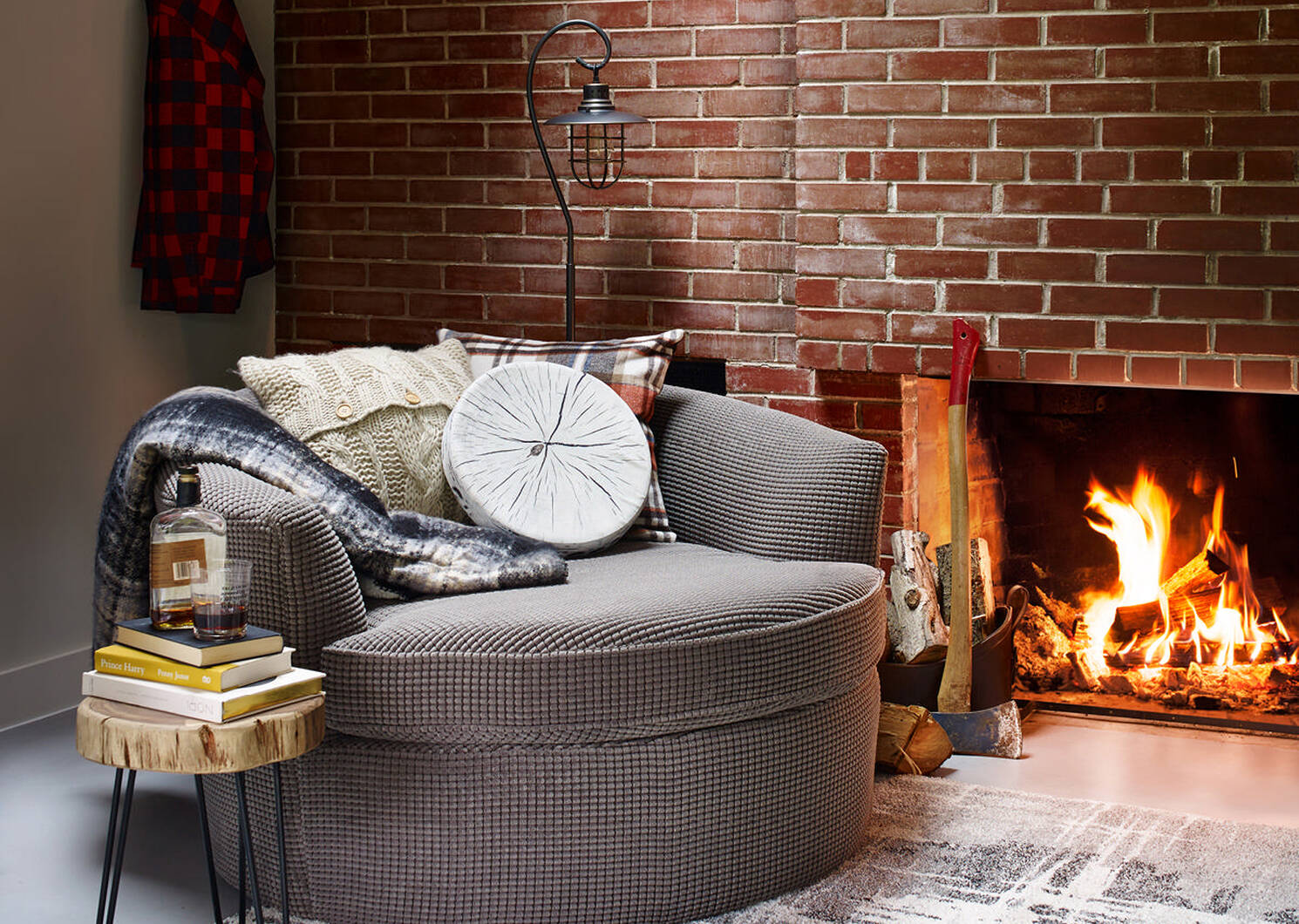 Globe Chair -Bumps Charcoal