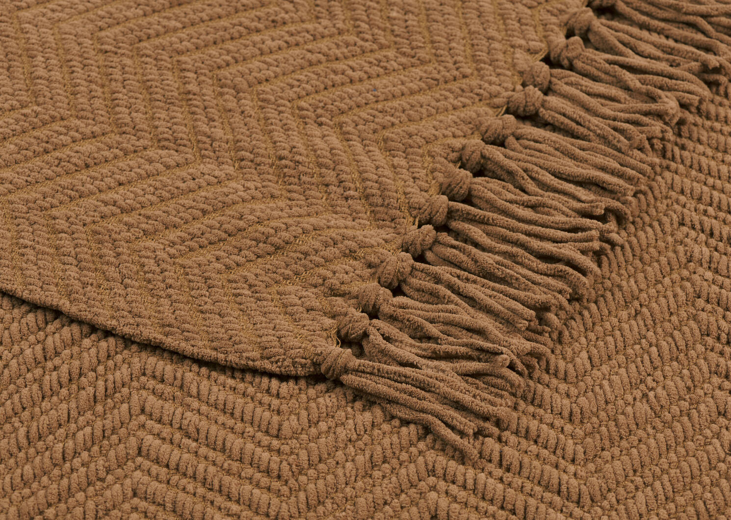 Elan Chenille Throw Caramel