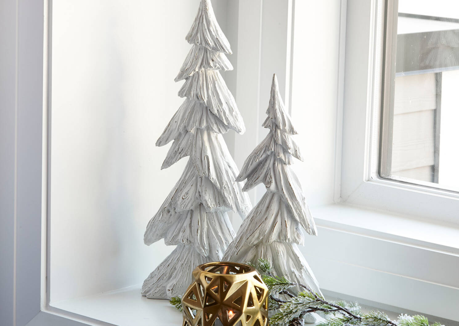 Joffre Tree Décor -White