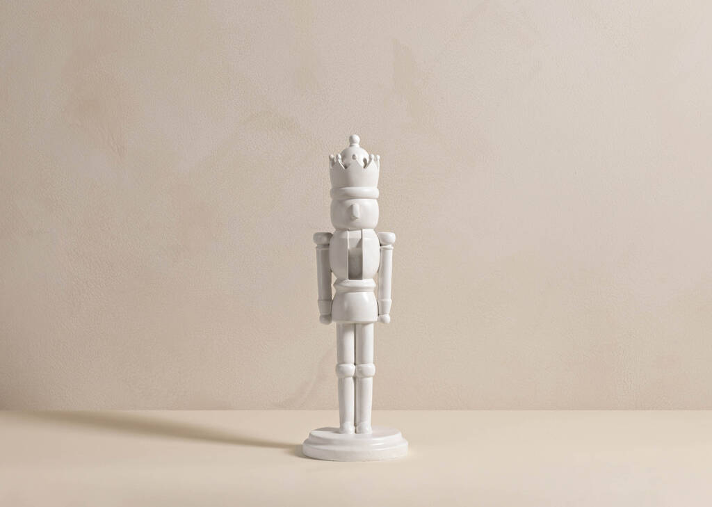 Nutcracker King Statue White