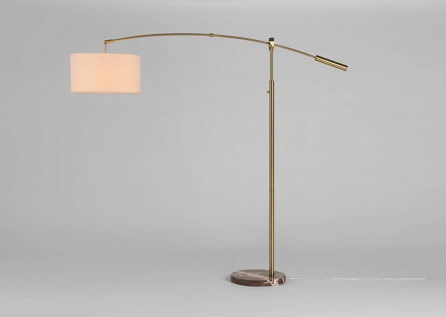 Lampe sur pied en arc Booth