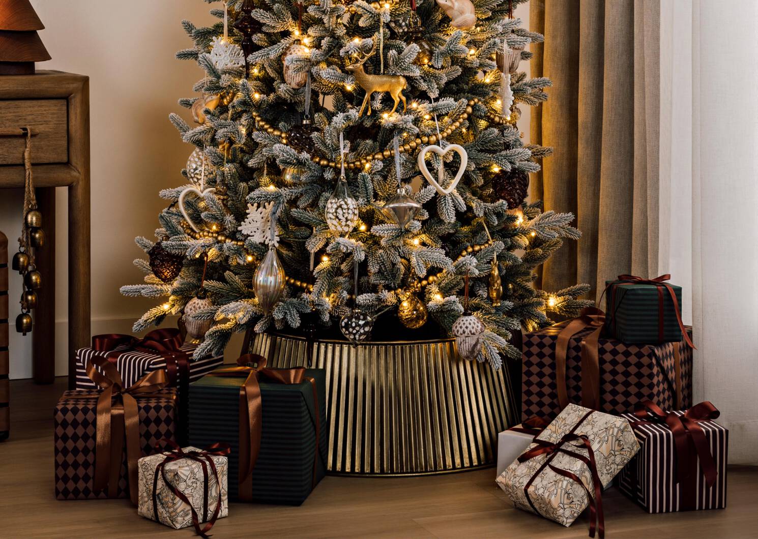 Orn. Antiqued Pinecone