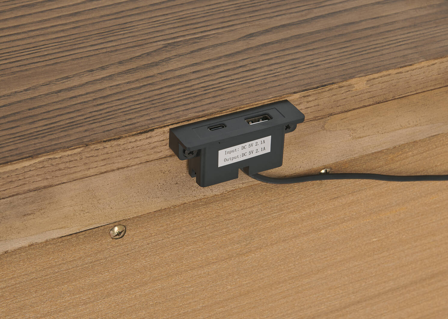 Wallen Slim Nightstand -Dunn Clay