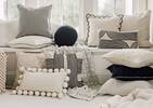 Harriet Boucle Round Pillow Black