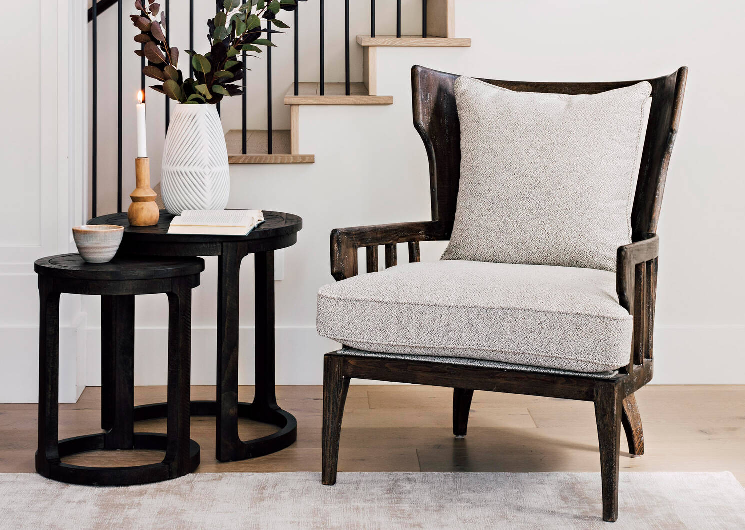 Fauteuil Tisdale Noir -Halo cailloux