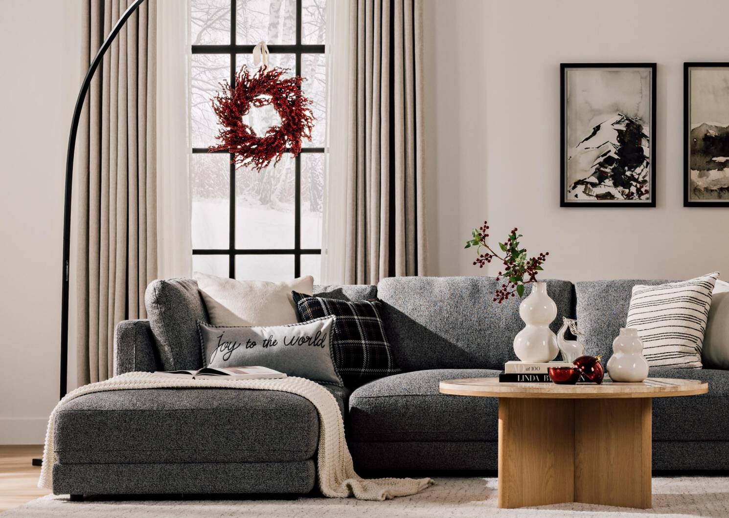Carys Berry Wreath Red