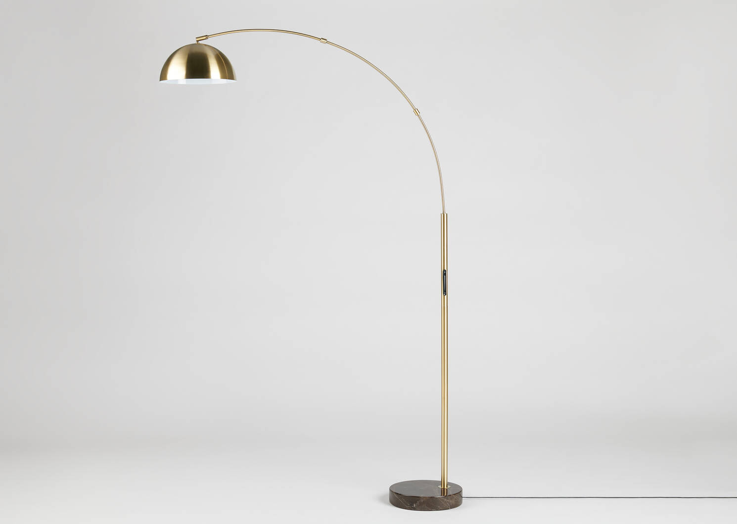 Lampe sur pied en arc DEL Mina