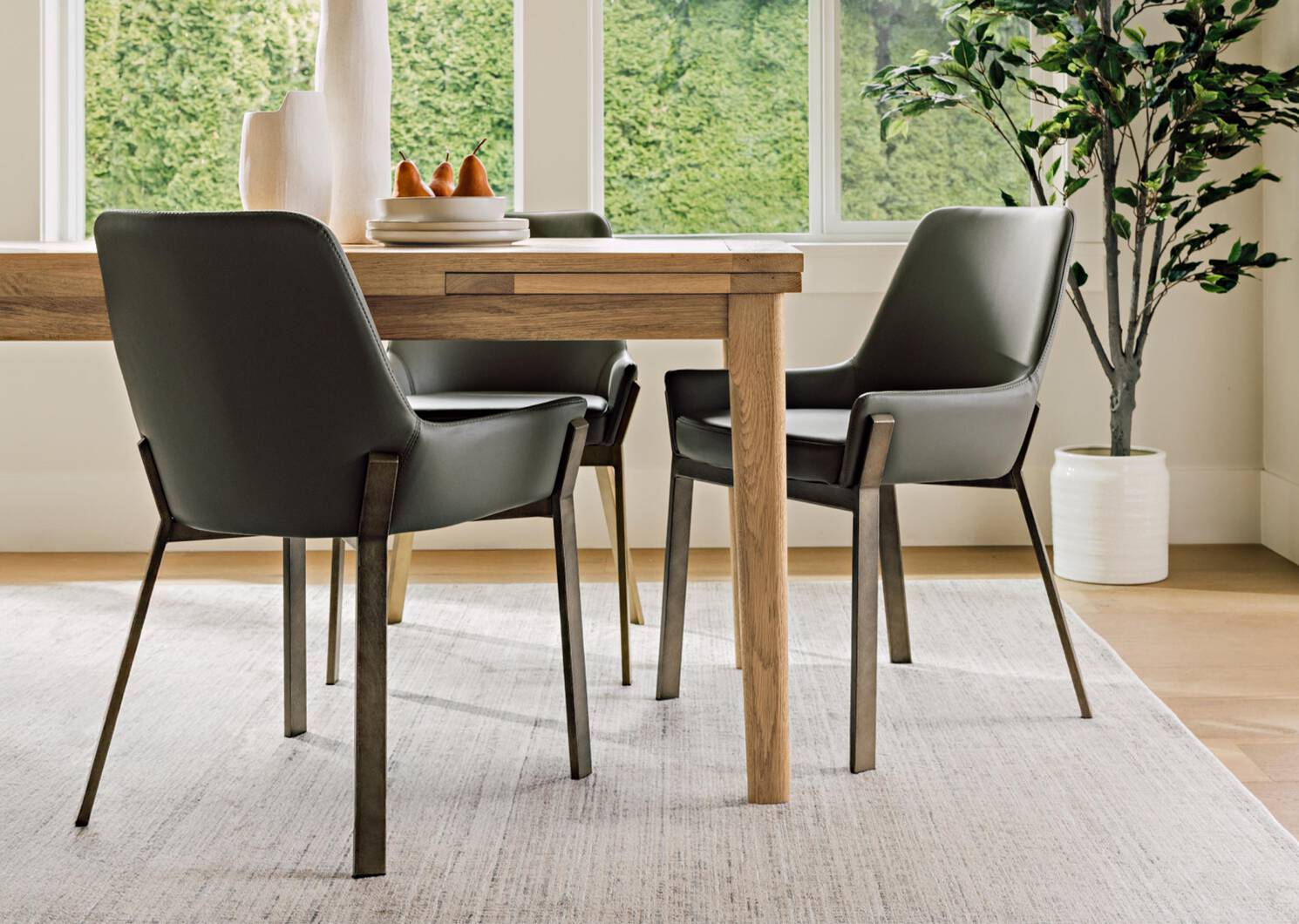 Carlisle Ext Dining Table -Charme Wheat