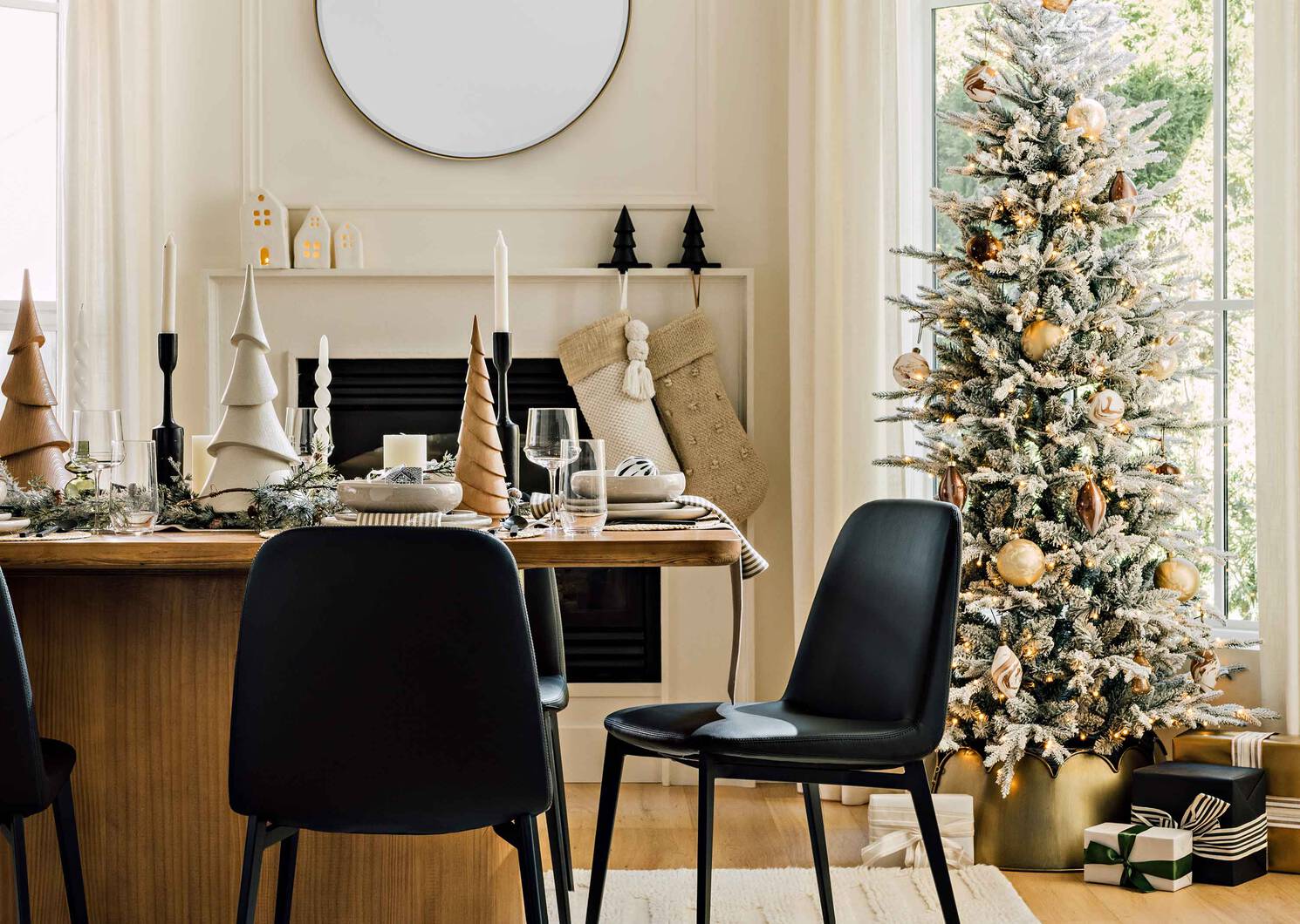 Jolly Tree Decor Large