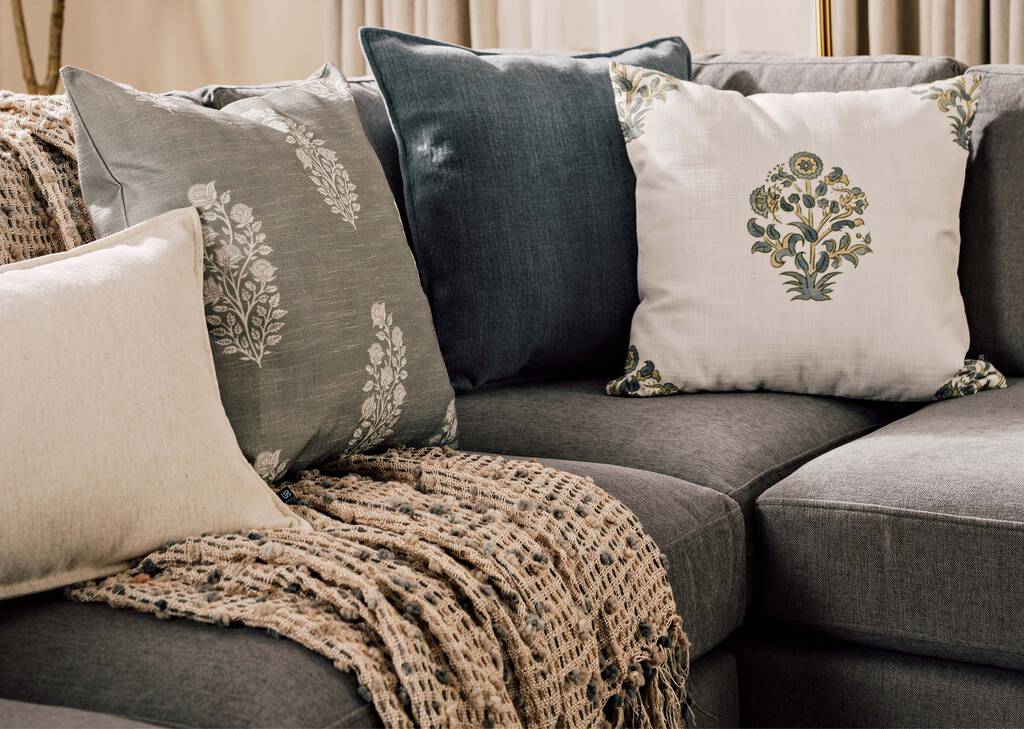 Nola Throw Ivory/Blue/Grey/Sand