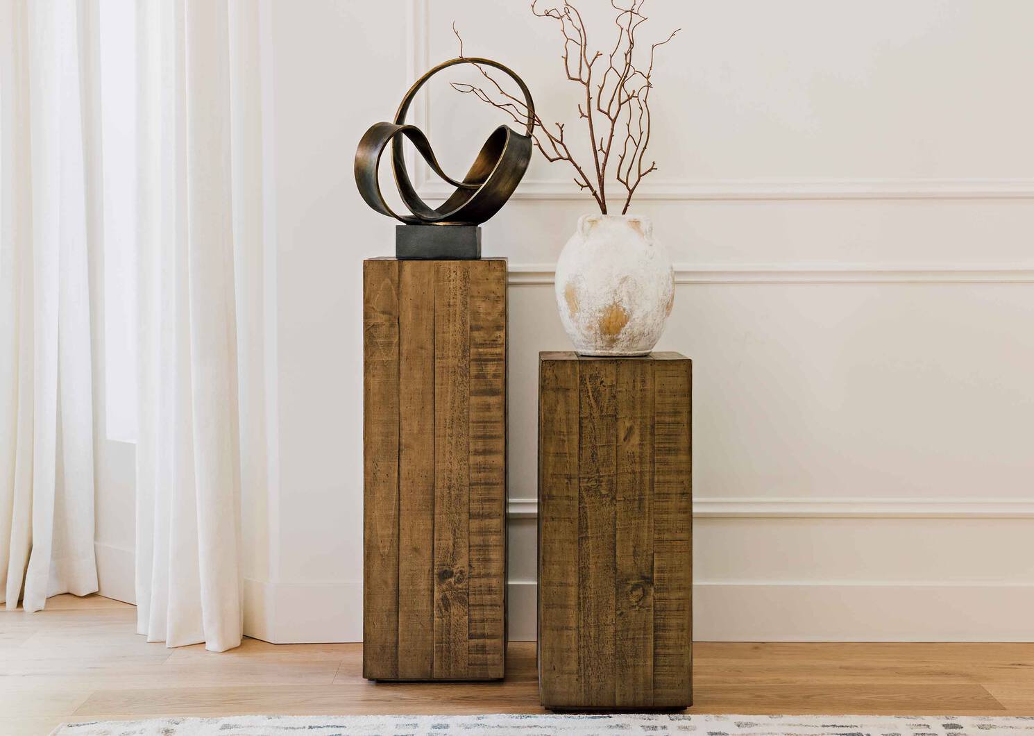 Laughlin Plant Stand Tall -Nuovo Sand