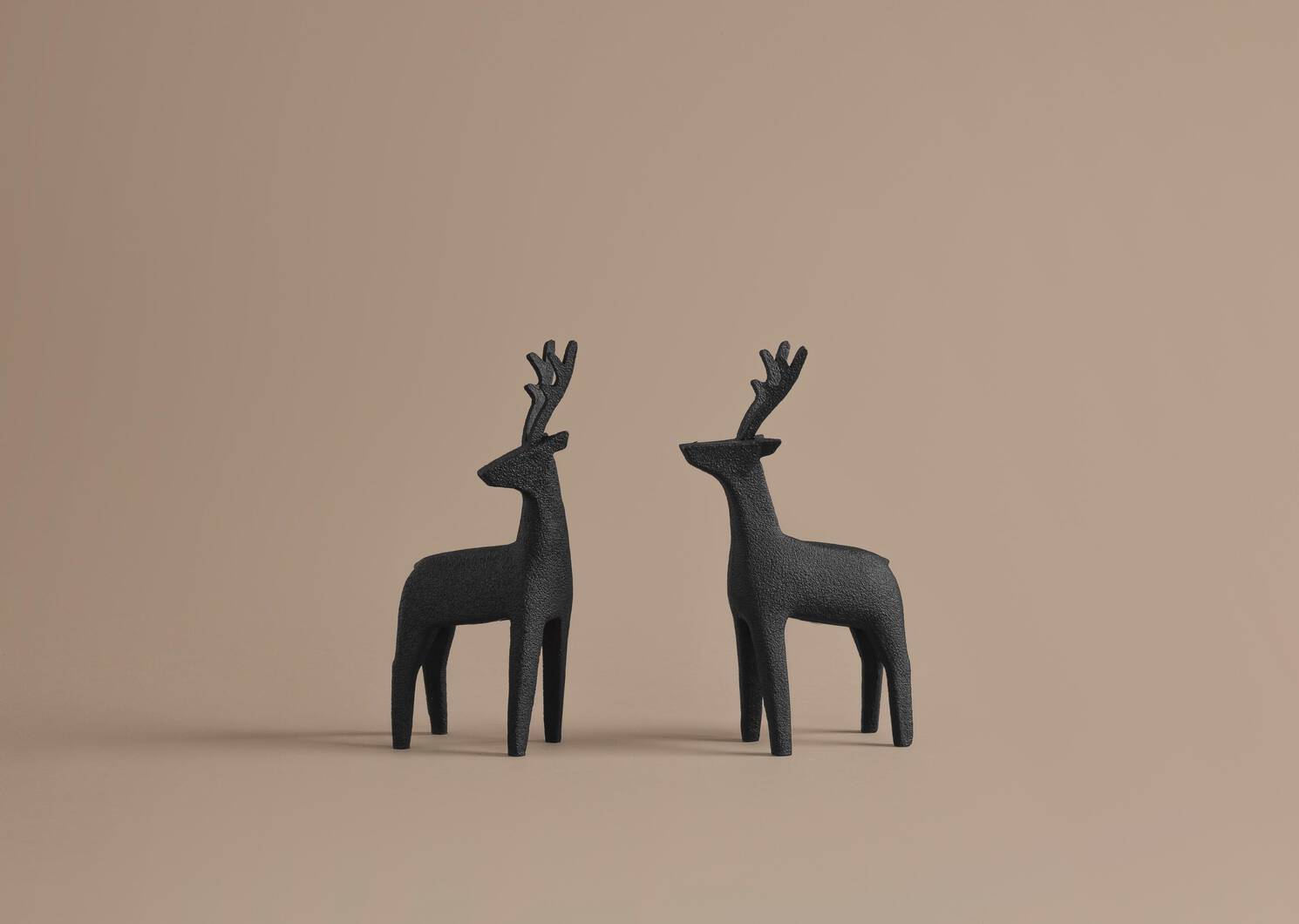 Nordic Reindeer Statue Set Black