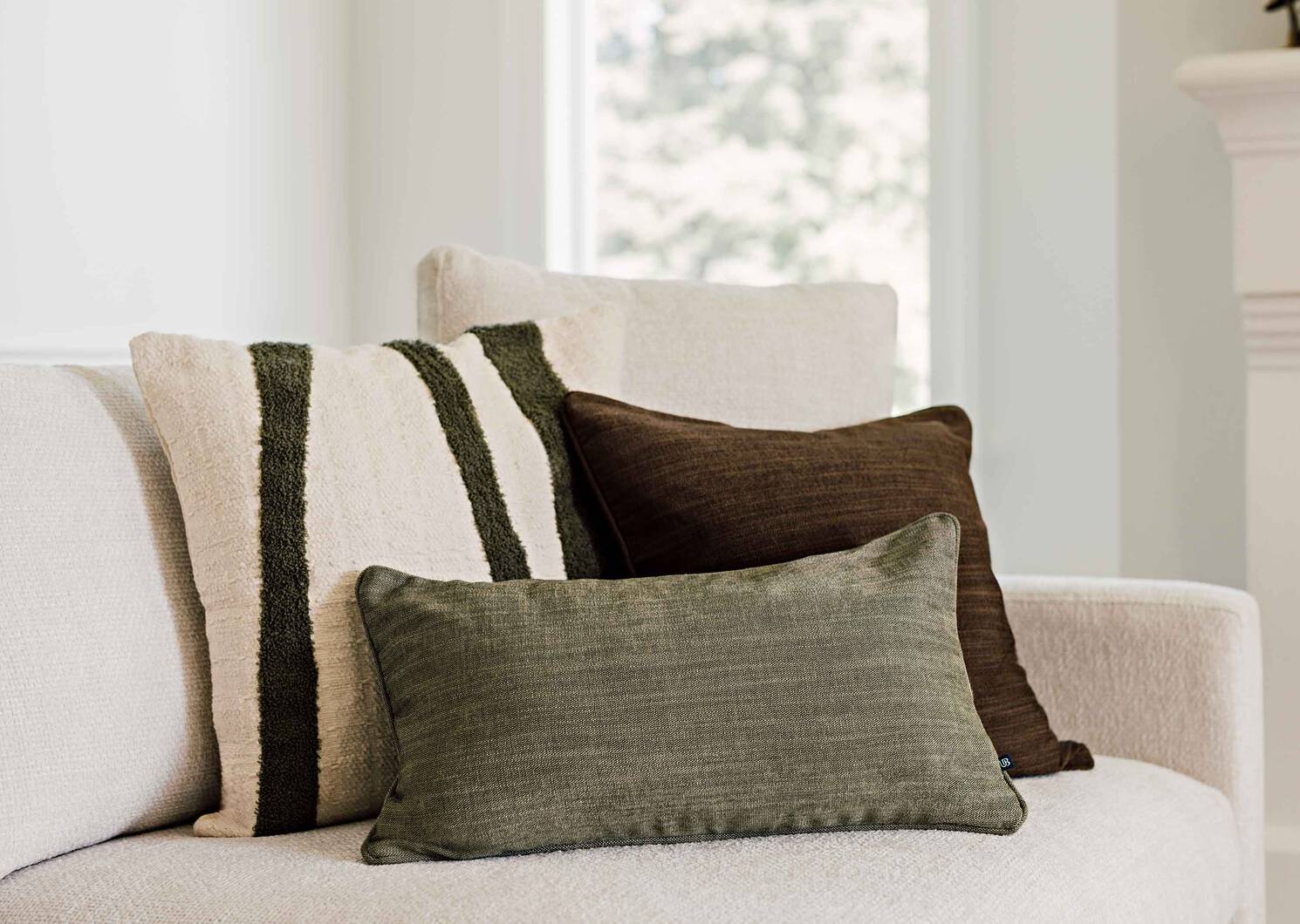 Bailey Pillow 20x20 Brown