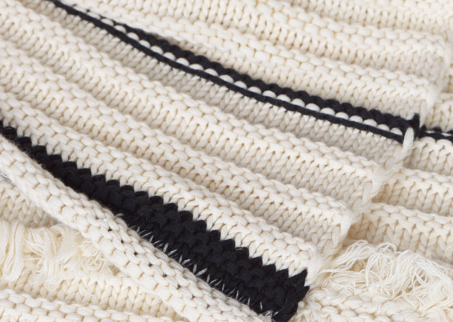 Zendaya Cotton Throw Natural/Black