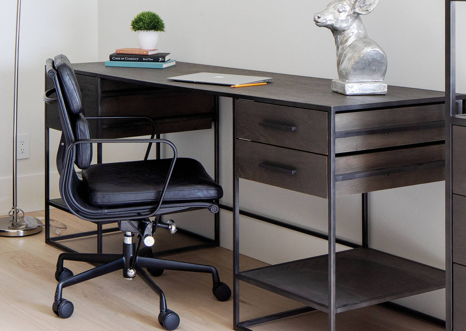 Handler Office Chair -Wyeth Black