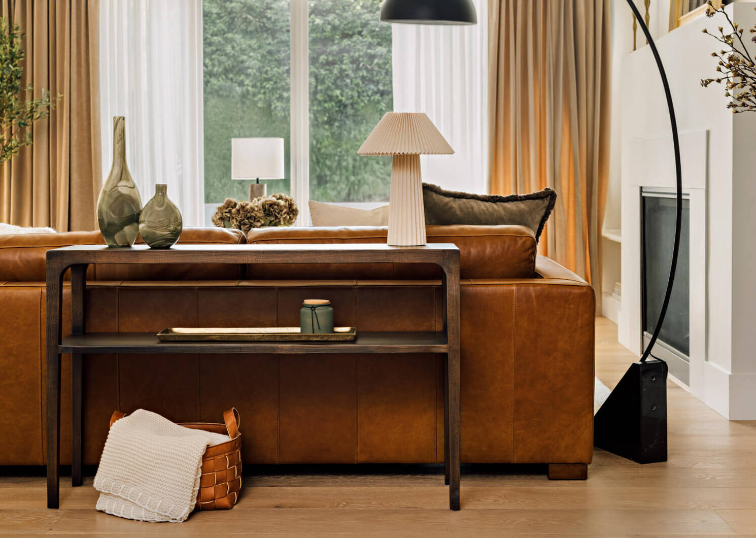 Gaetano Leather Sofa -Saddle Tan