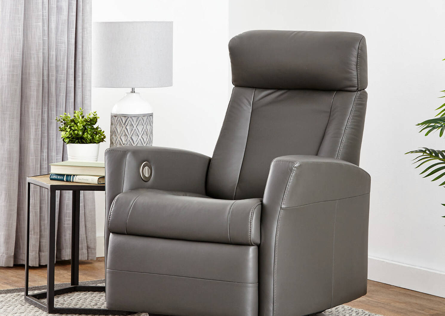 Old Benson Motion Recliner, Black