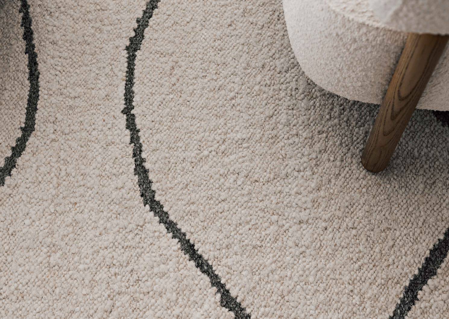 Ramsey Wool Rug 96x120 Ivory/Black