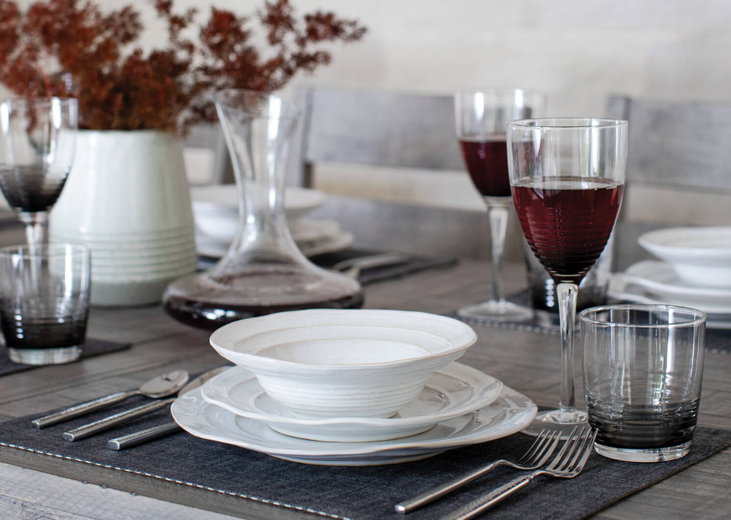 Beaumaris Stripe Placemat Charcoal/Na