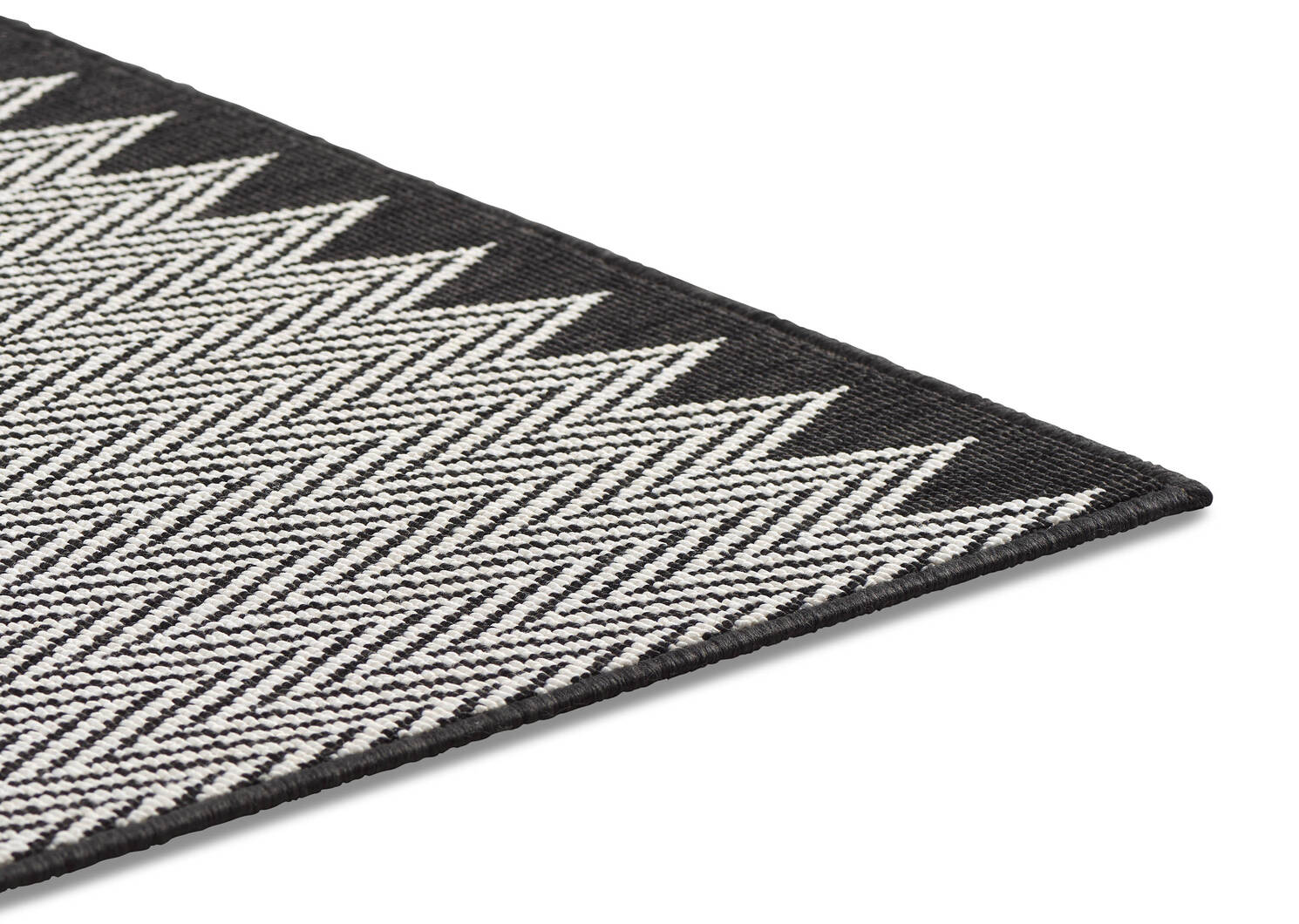 Matira Rug 63x91 Zigzag Black/Ivory