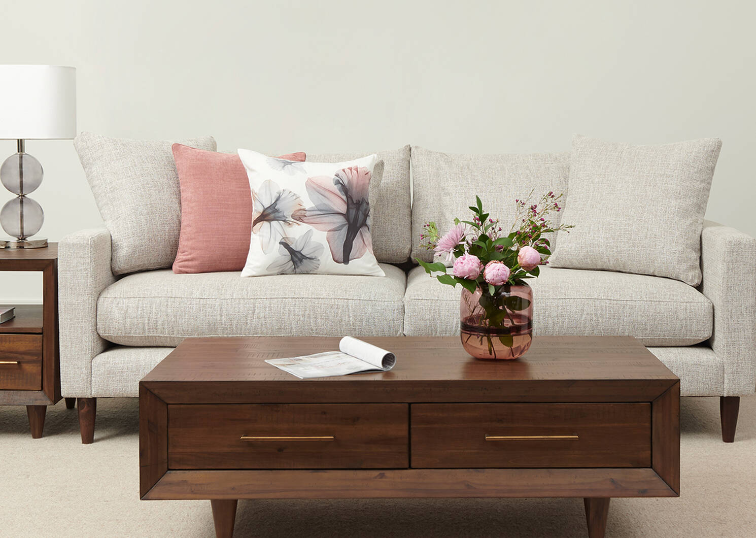Nixon Sofa -Giovanna Moondust