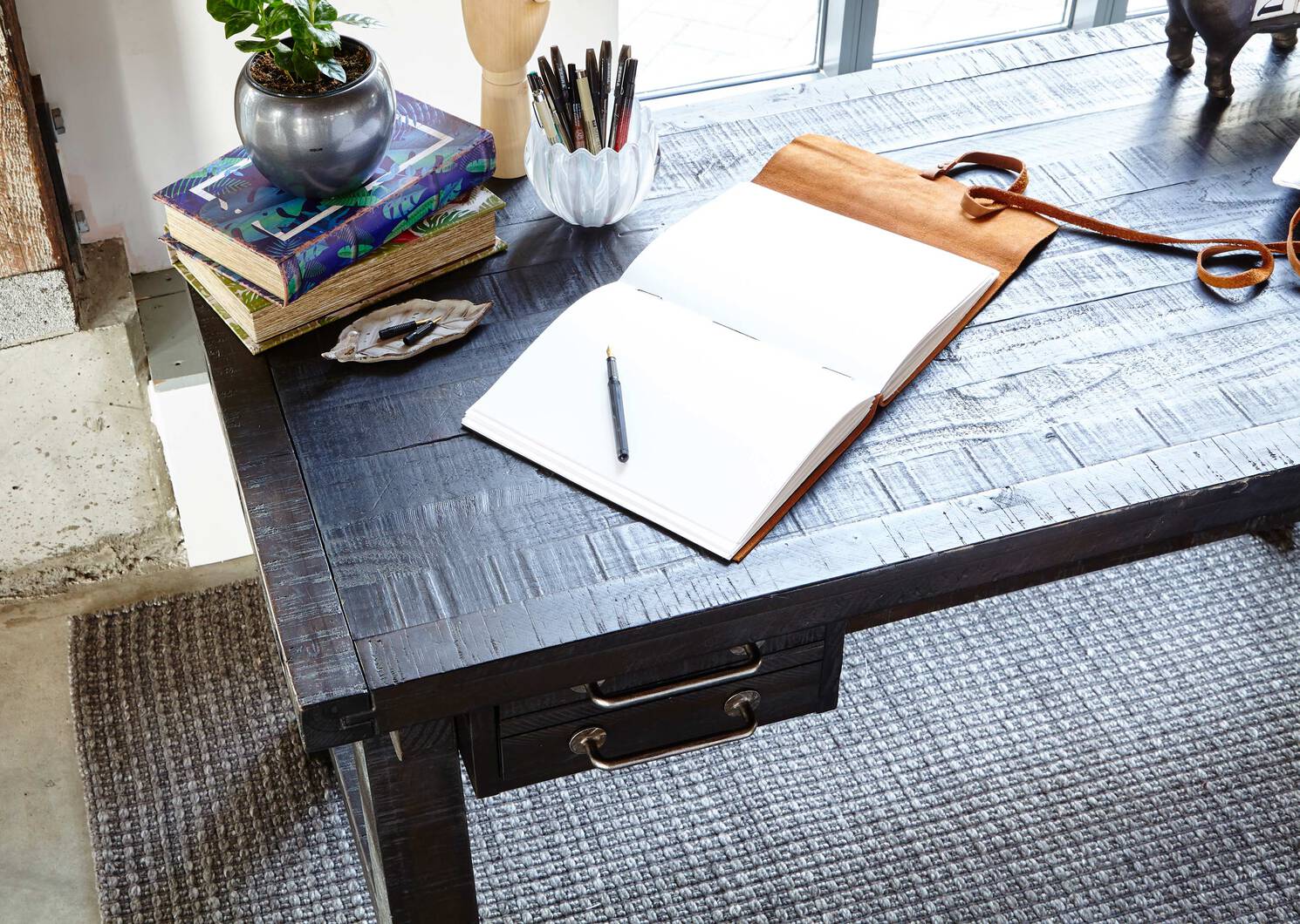 Ironside Desk -Café
