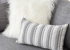 Coussin rayé Jovie 12x22 blanc/atlant.