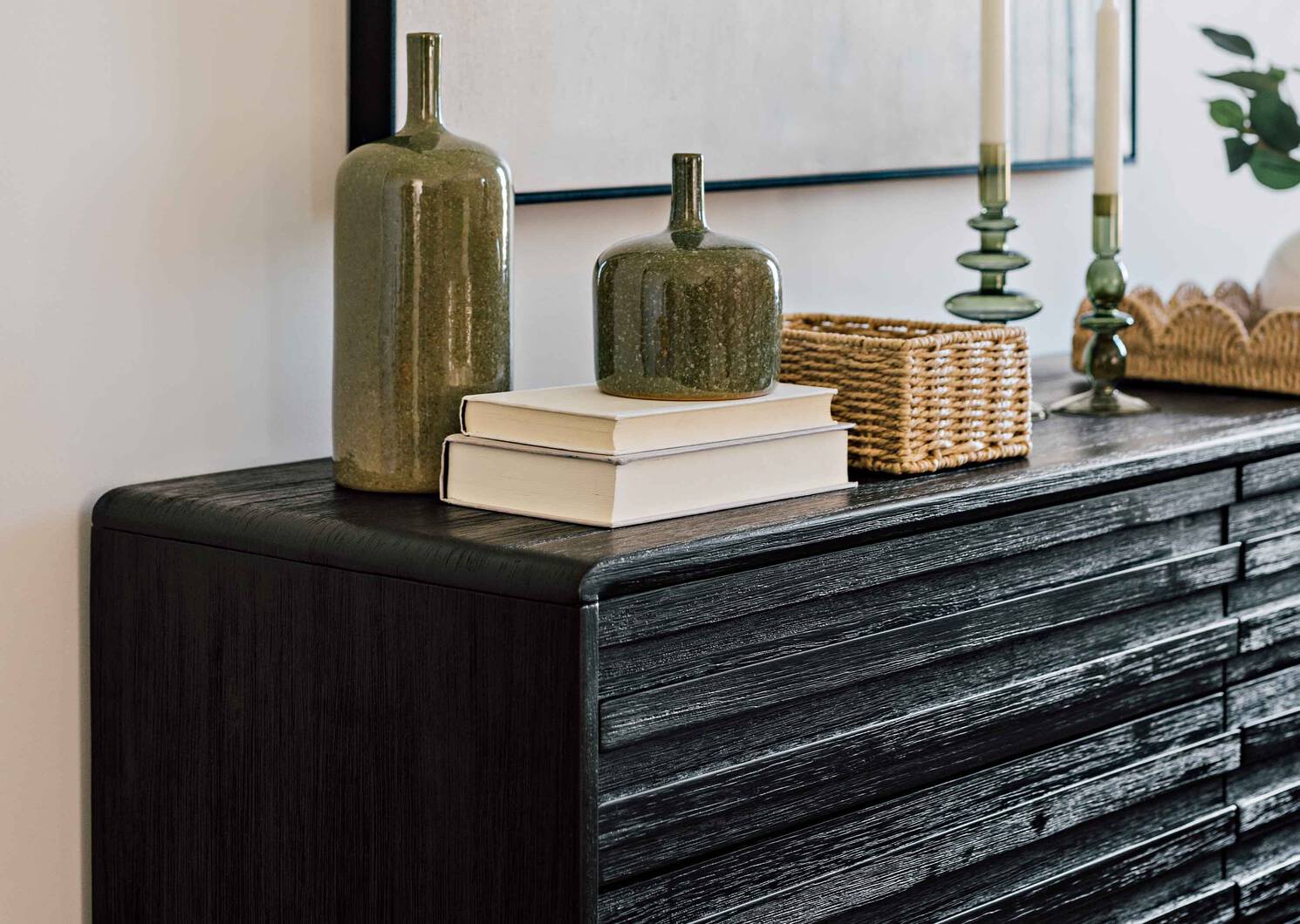 Nuevo Dresser -Lirah Coal