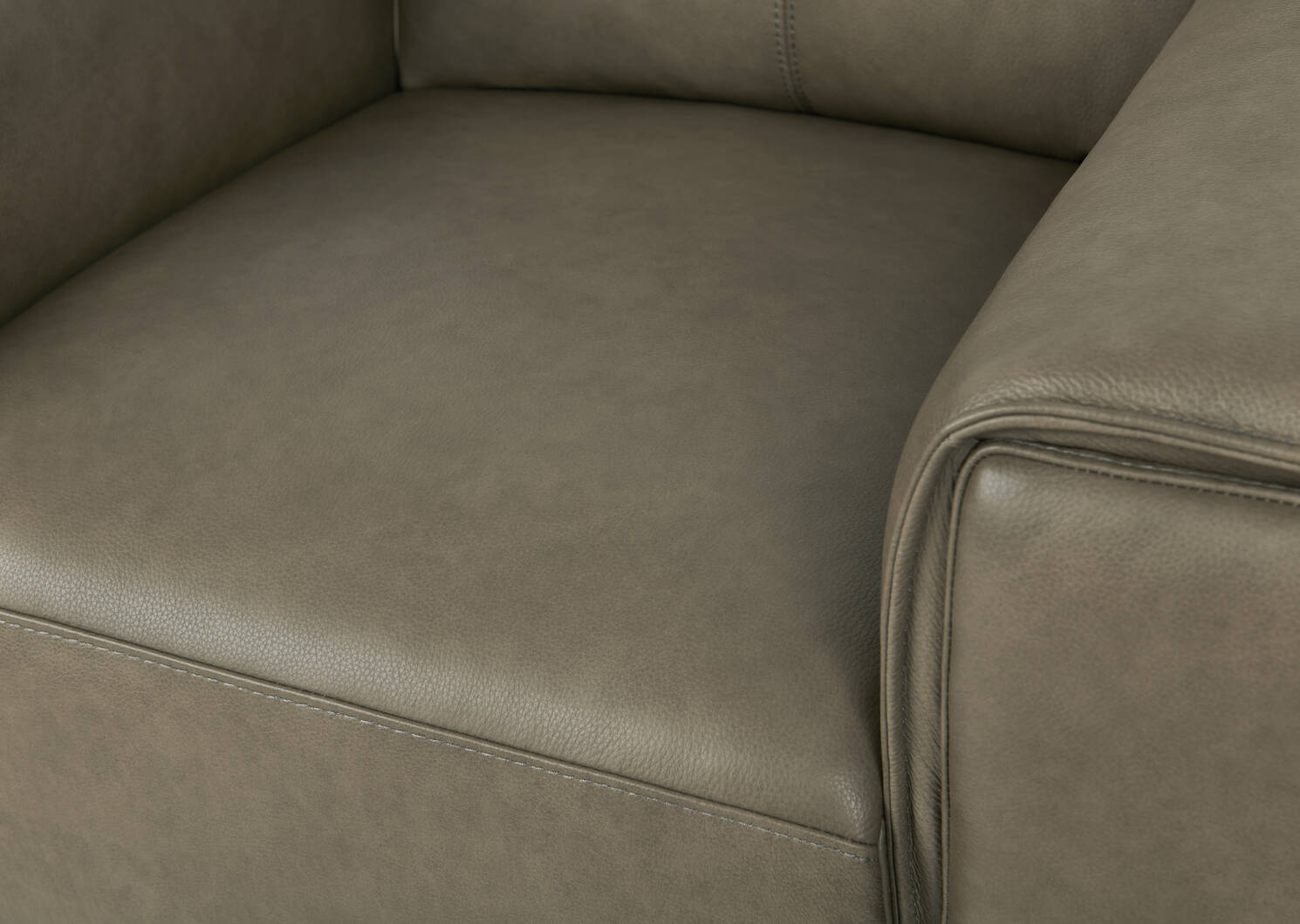 Fauteuil en cuir Alton -Mira pierre