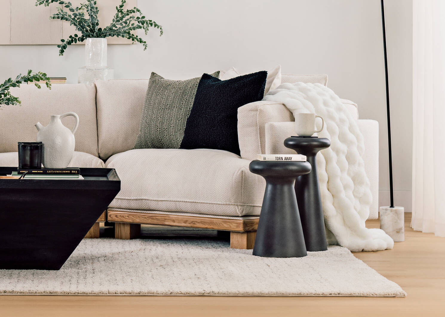 Farlind Short Accent Table -Charcoal