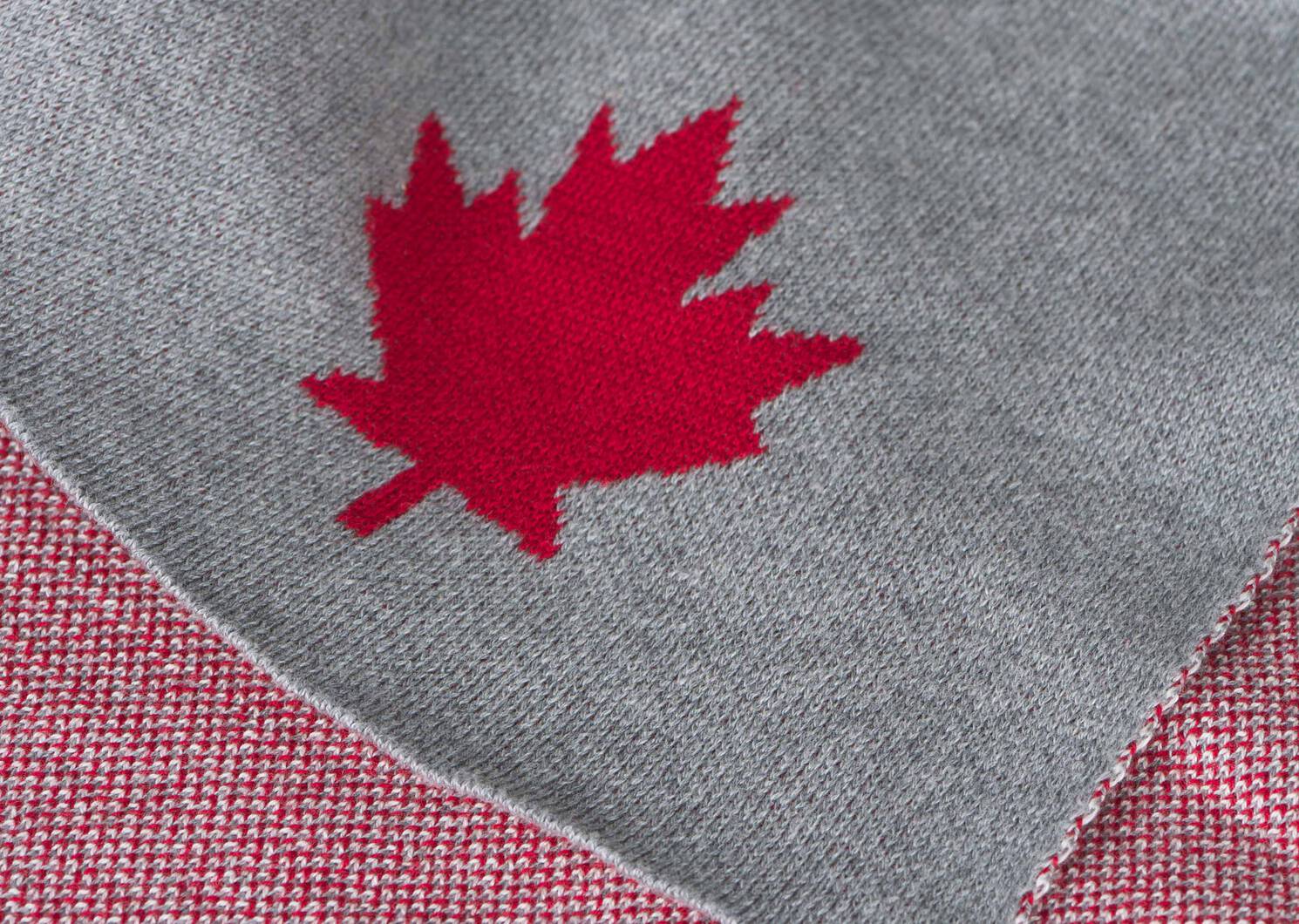 National Leaf Throw Grey/Natural/Red