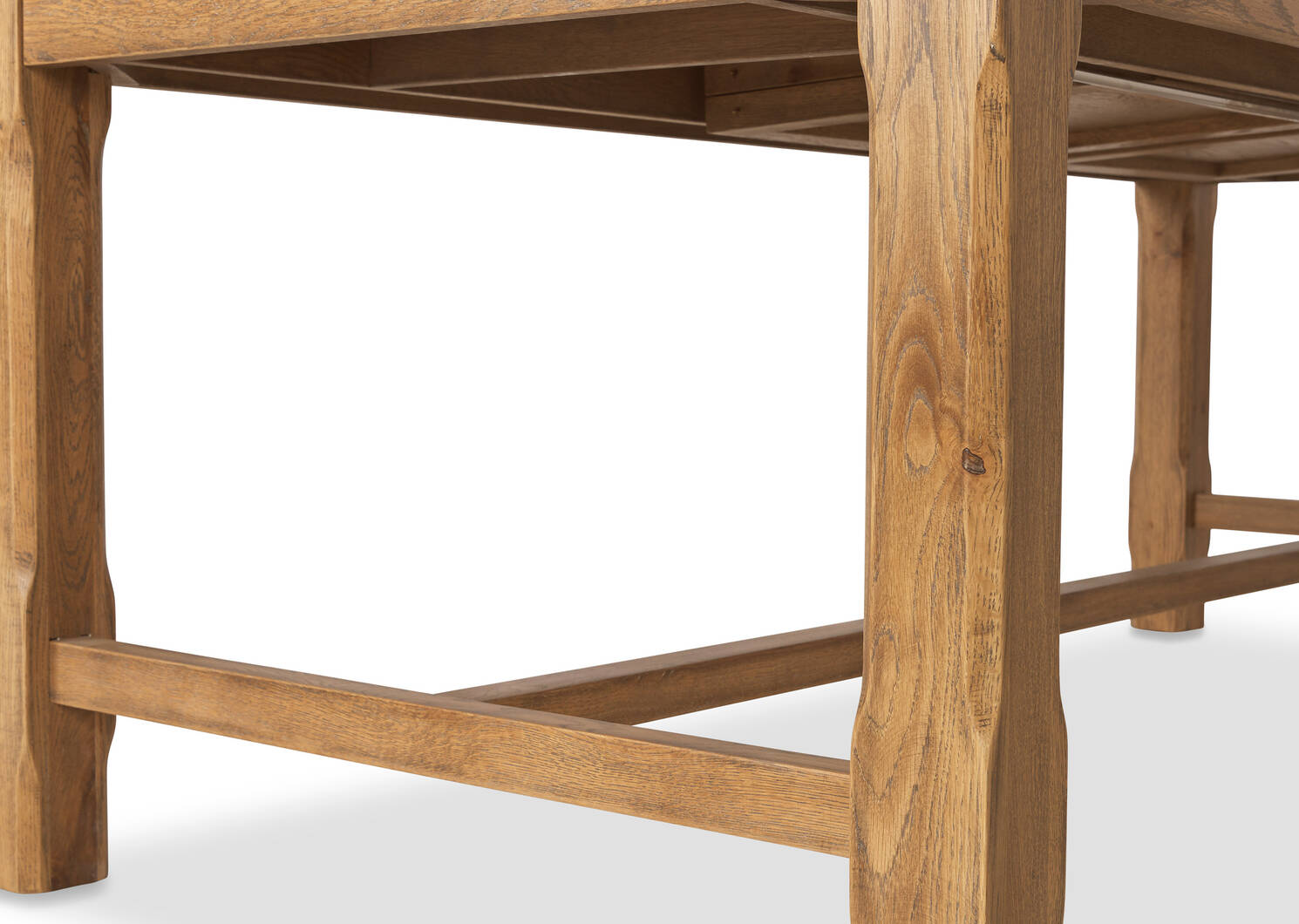 August Ext Dining Table -Jenna Oak